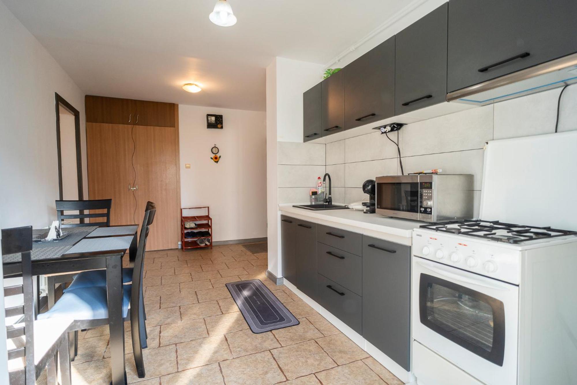 Rustic & Spacious 3Br Apartment Bukarest Exteriör bild