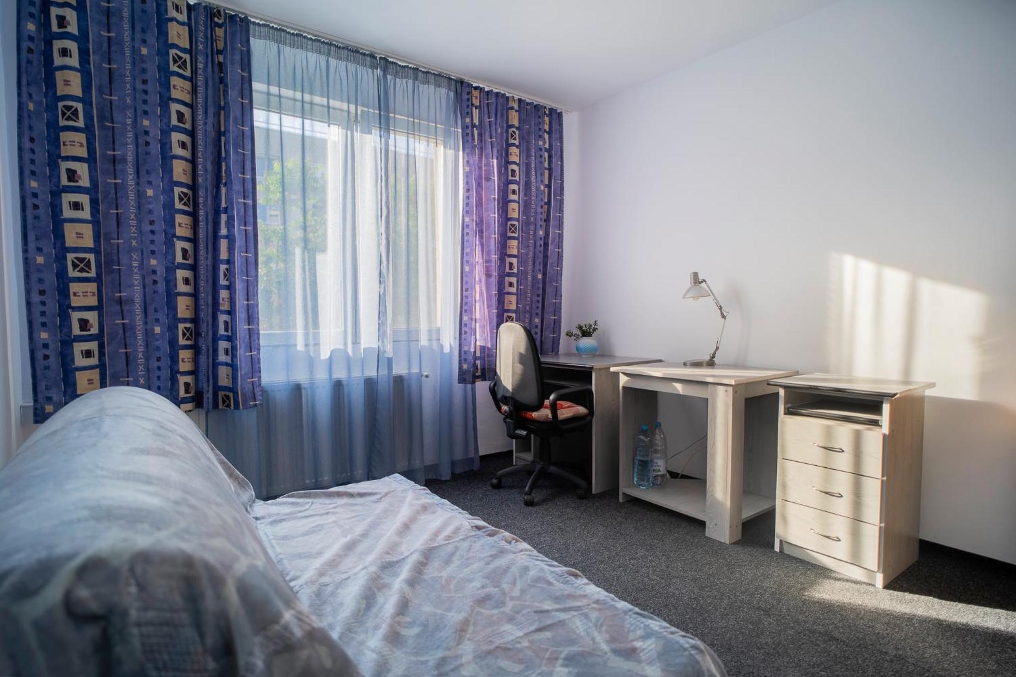 Rustic & Spacious 3Br Apartment Bukarest Exteriör bild